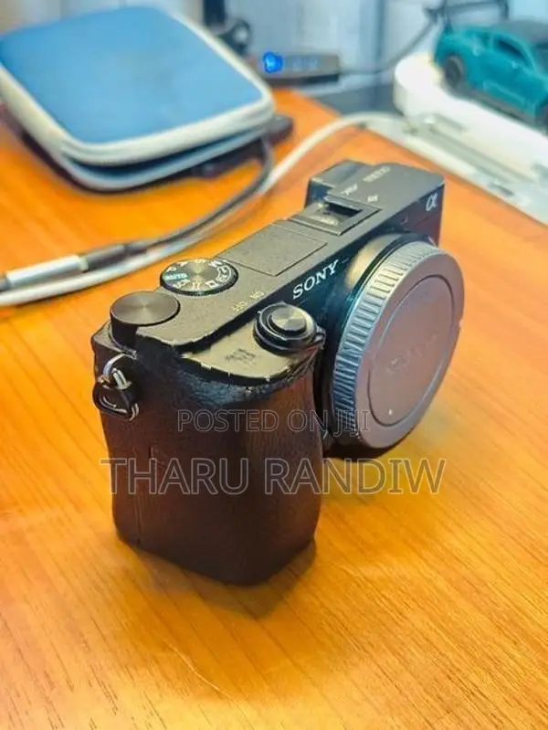 SONY α6300 Mirrorless Camera