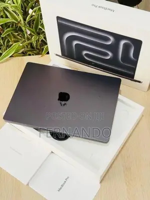 Apple MacBook M3 Pro 18GB/512GB 2023