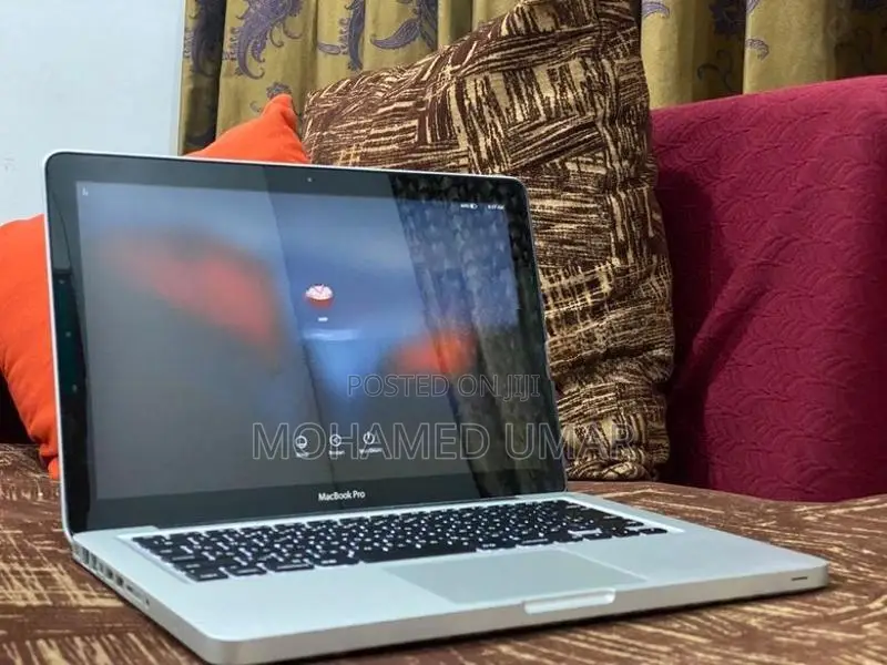 MacBook Pro Core i5 Laptop