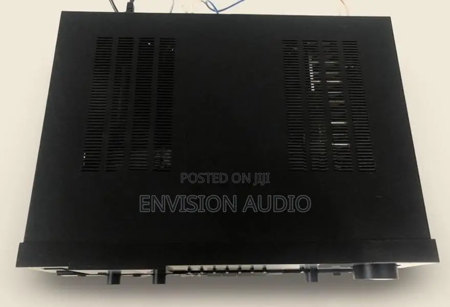 Luxman LV-105 Hybrid Pre-Main Amplifier