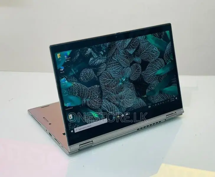 Lenovo 2 in 1 Thinkpad Yoga X390 i5 8th Gen 16GB DDR4 touch Rotatable