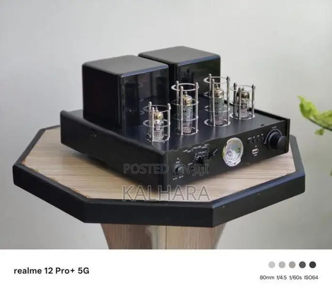 Hyper Sound AV2030 Vacuum Tube Stereo Integrated Amplifier .