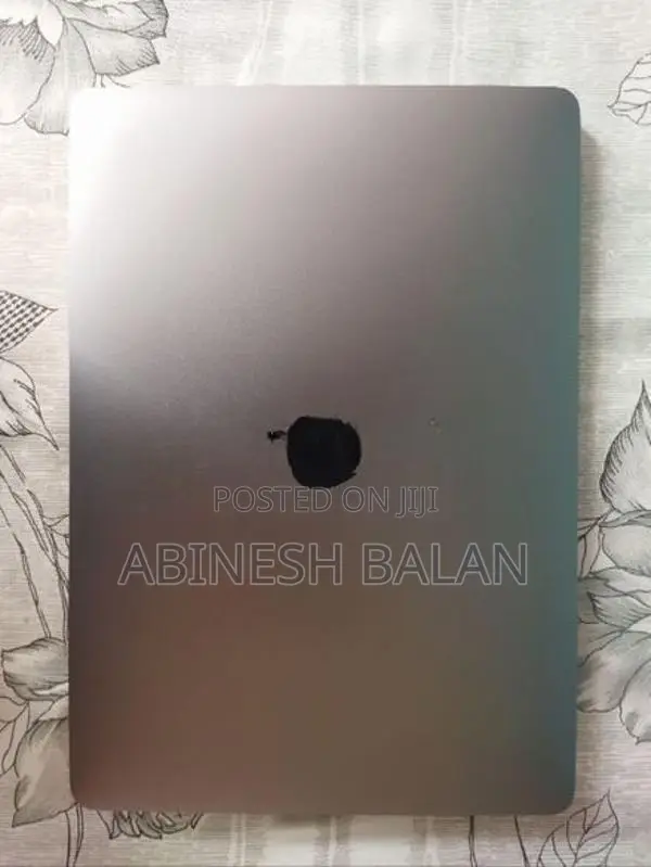Apple MacBook Air M1 (8GB / 256GB)