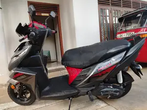 Yamaha Aerox 2018 Red