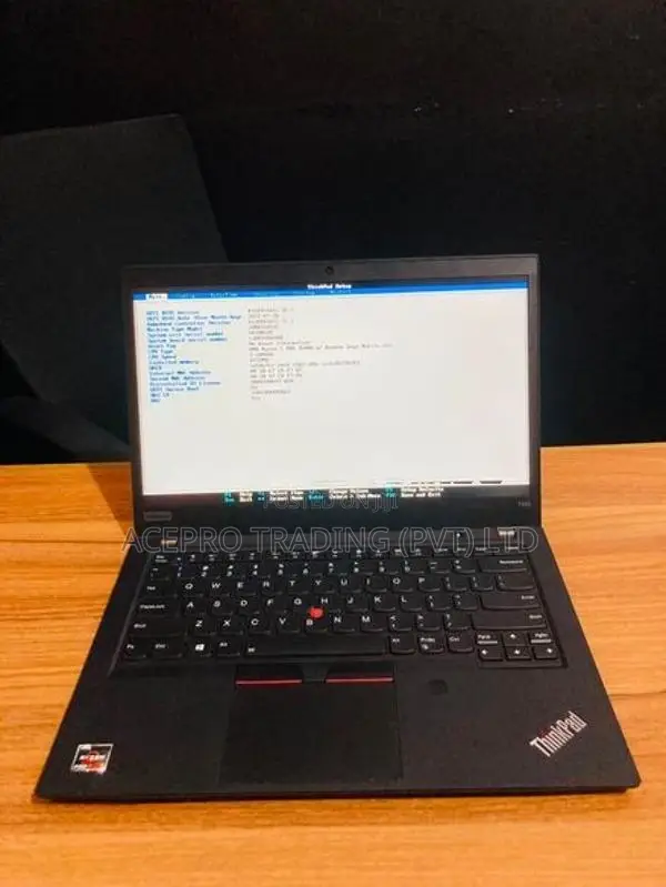 Lenovo ThinkPad T495 Ryzen 5 8GB 256GB 2GB AMD Graphic