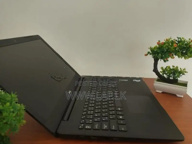 Dell Latitude 3590 Core i5 7th GEN 15.6-inch Display 16GB RAM 256GB SS