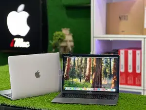 Apple MacBook Air M1 Chip 8GB RAM 256GB SSD