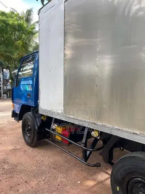 Mitsubishi Canter 1982 Lorry (Used)