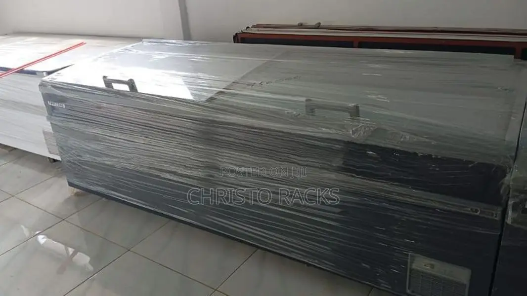 1100L Freezer