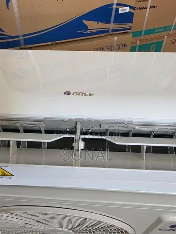 GREE 9000 BTU Non-inverter Air Conditioner Cosmo Series