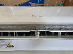 GREE 9000 BTU Non-inverter Air Conditioner Cosmo Series