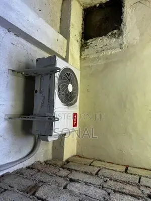 TCL 12000 BTU Non-inverter Air Conditioner SaveIN Series