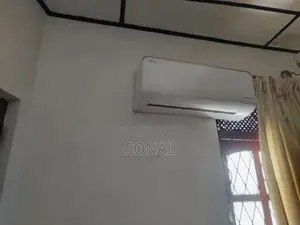 LLOYD 24000 BTU Inverter Air Conditioner 3 Star