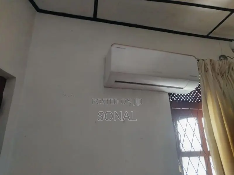 LLOYD 24000 BTU Inverter Air Conditioner 3 Star