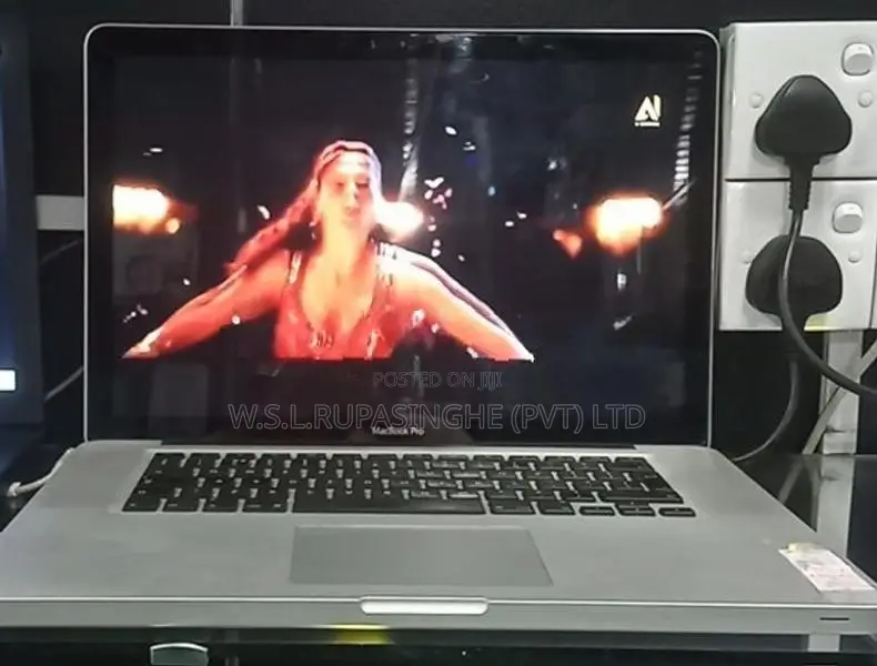 MAC BOOK PRO