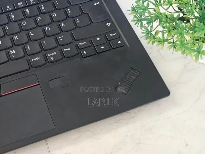 Lenovo Core i7 8565U–8th GEN 14″ FullHD 16GB RAM 512GB SSD