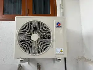 GREE 9000 BTU Non-inverter Air Conditioner Cosmo Series