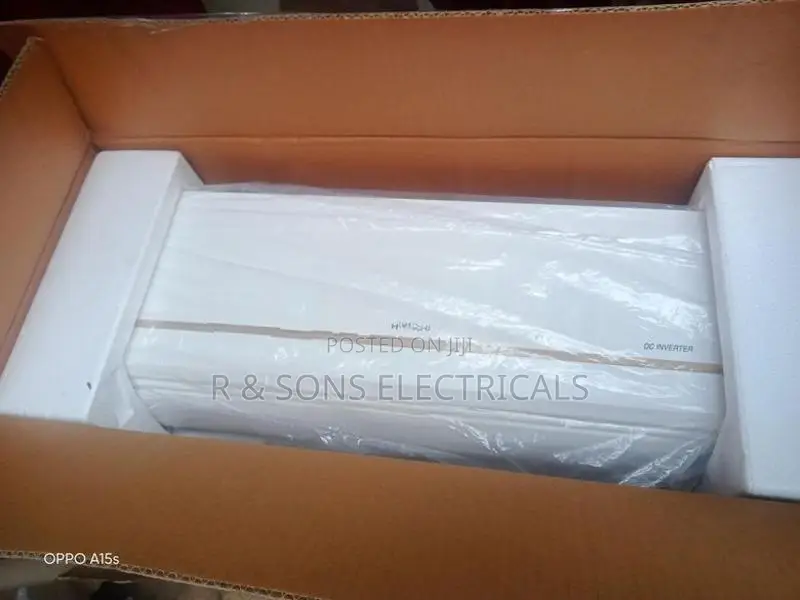Hitachi 12000BTU Inverter Ac