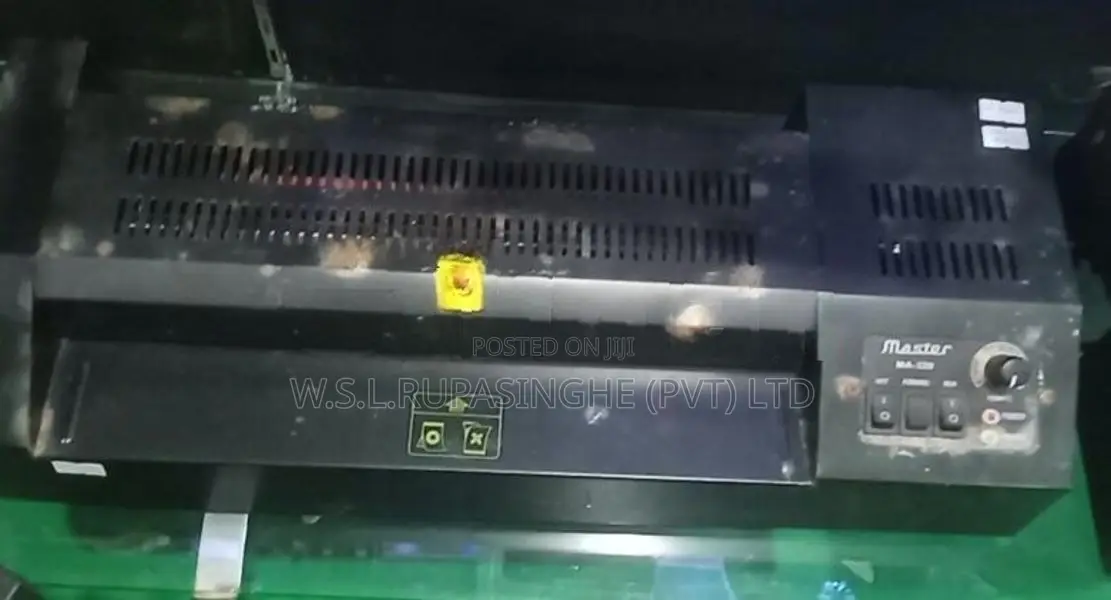 MASTER LAMINATE MACHINE