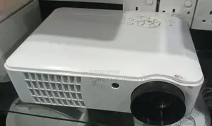 LED PROJECTOR