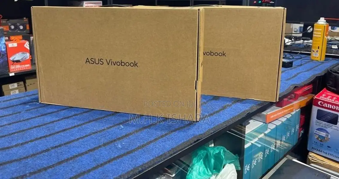 Asus Vivobook X1504VAP Core 7 14th GEN 150U/16GB RAM /512GBNVME/15.6”F
