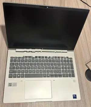 HP ProBook 460 G11 (Intel Core U7/32GB/512GB)
