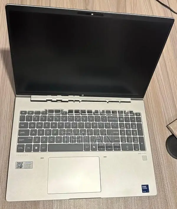 HP ProBook 460 G11 (Intel Core U7/32GB/512GB)