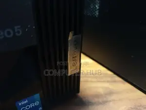 8GB RAM 256GB NVME SSD Lenovo ThinkCentre Neo 50S