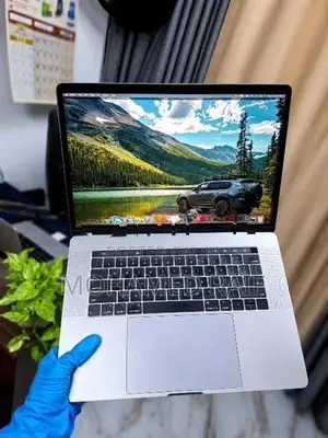 Apple MacBook Pro A1990 15-Inch 2019 16GB Ram 256GB SSD NVMe Touch Bar