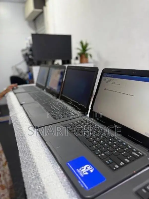 Dell i3 7th Gen laptop