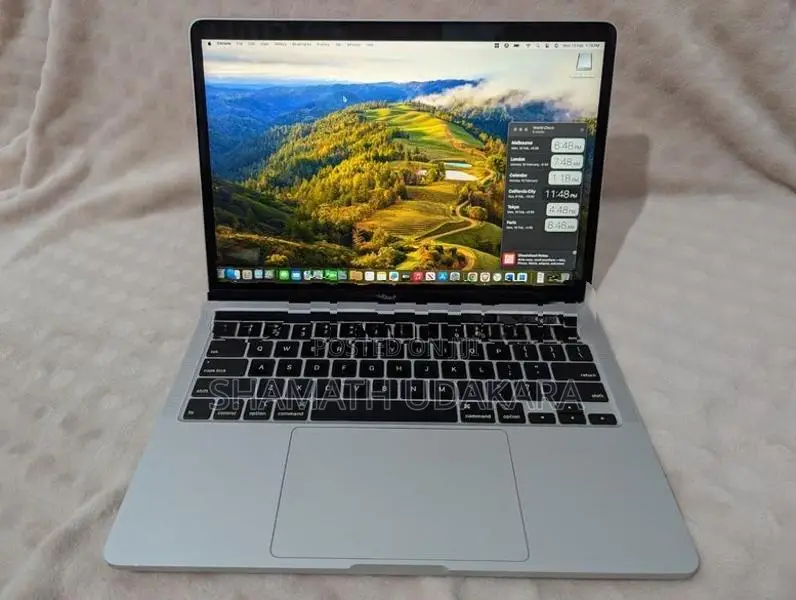 Apple MacBook Pro i7 16GB 512GB