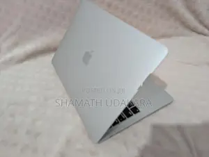 Apple MacBook Pro i7 16GB 512GB