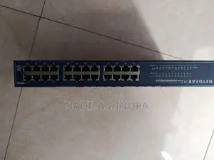 NETGEAR 24 Ports 10/100Mbps Fast Ethernet Switch
