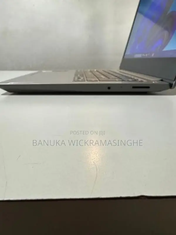 Lenovo IdeaPad 3 14ADA05 RAM: 8 GB DDR4 512 M2 SSD