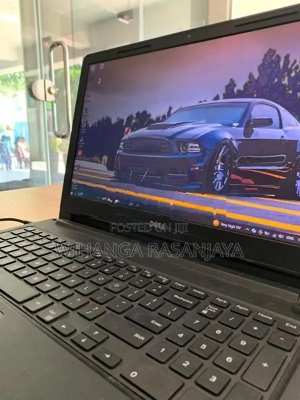 Dell Vostro 15 - 3568