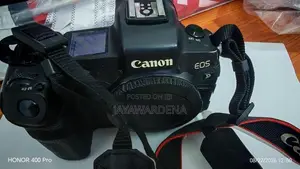 Canon EOS R Camera