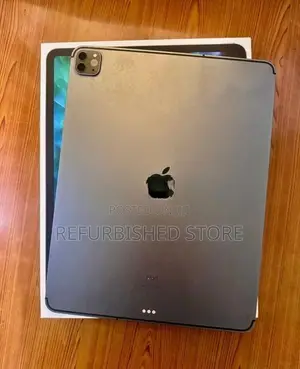 Apple iPad Pro 13inch(wifi+cellular) 128GB With Keyboard Folio (USED)