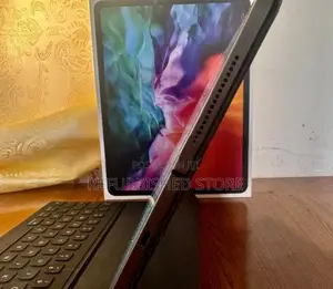Apple iPad Pro 13inch(wifi+cellular) 128GB With Keyboard Folio (USED)