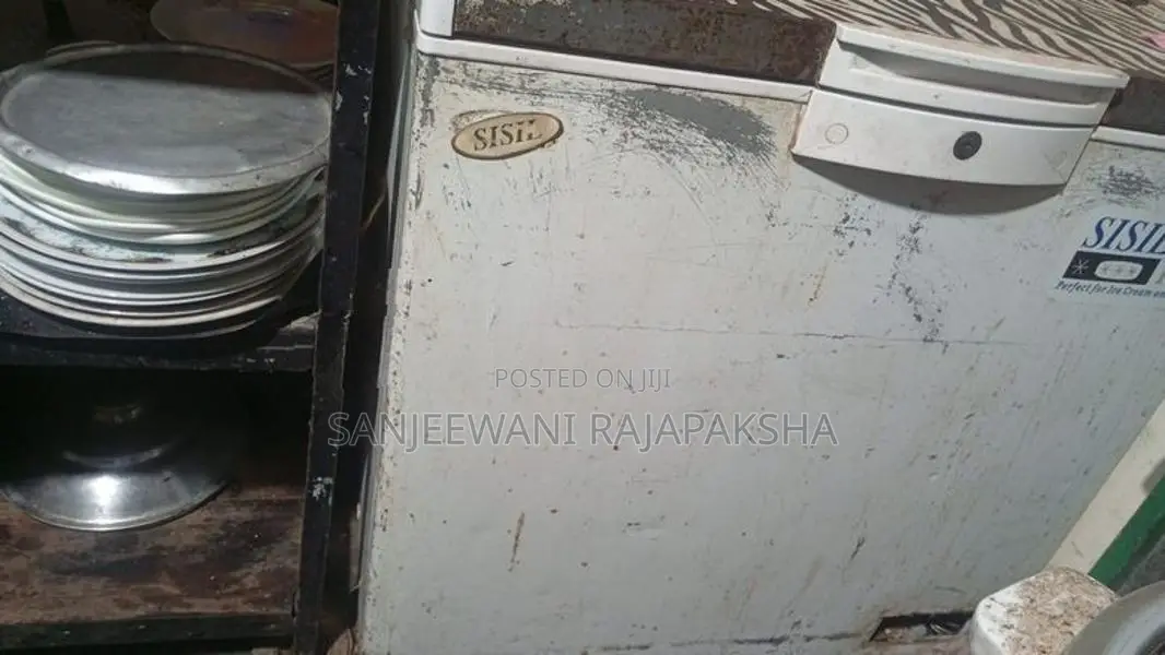 Deep Freezer with Bottle Cooler