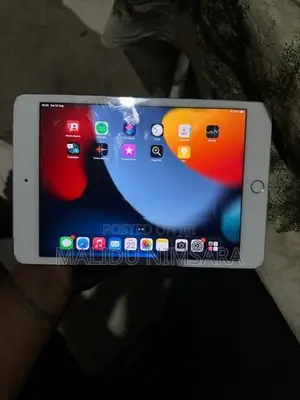 Apple iPad mini 4