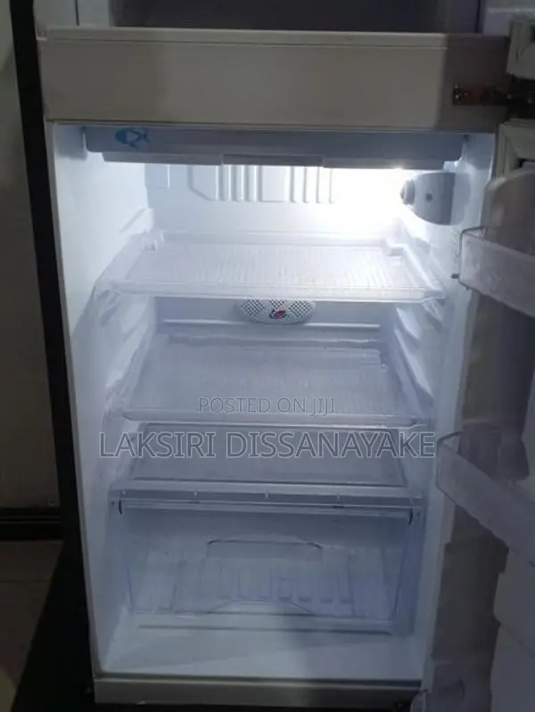 Sisil Refrigerator