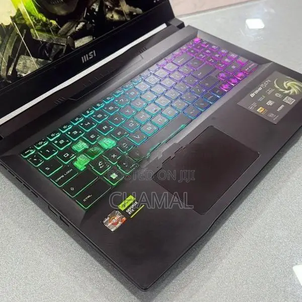 MSi BRAVO 15 AMD Ryzen 7-7000 16GB 512GB RTX 4050/6GB VGA Gaming Lapto