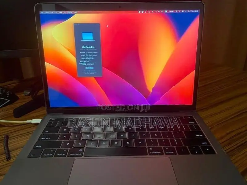 Apple MacBook Pro 13-inch (2017)