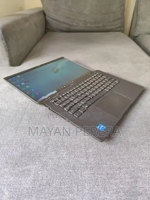 DELL Latitude 7420 - i7 11th Gen