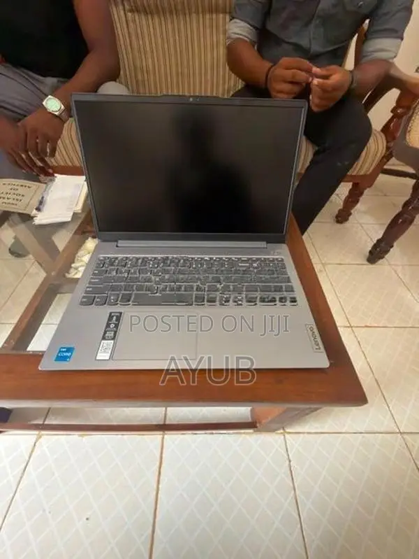 The Lenovo IdeaPad Slim 3 (15-Inch, Intel 12th Gen) 512 Ssd 8gb Ram