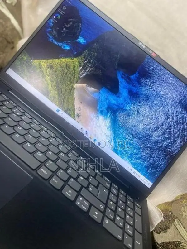 Lenovo Laptop