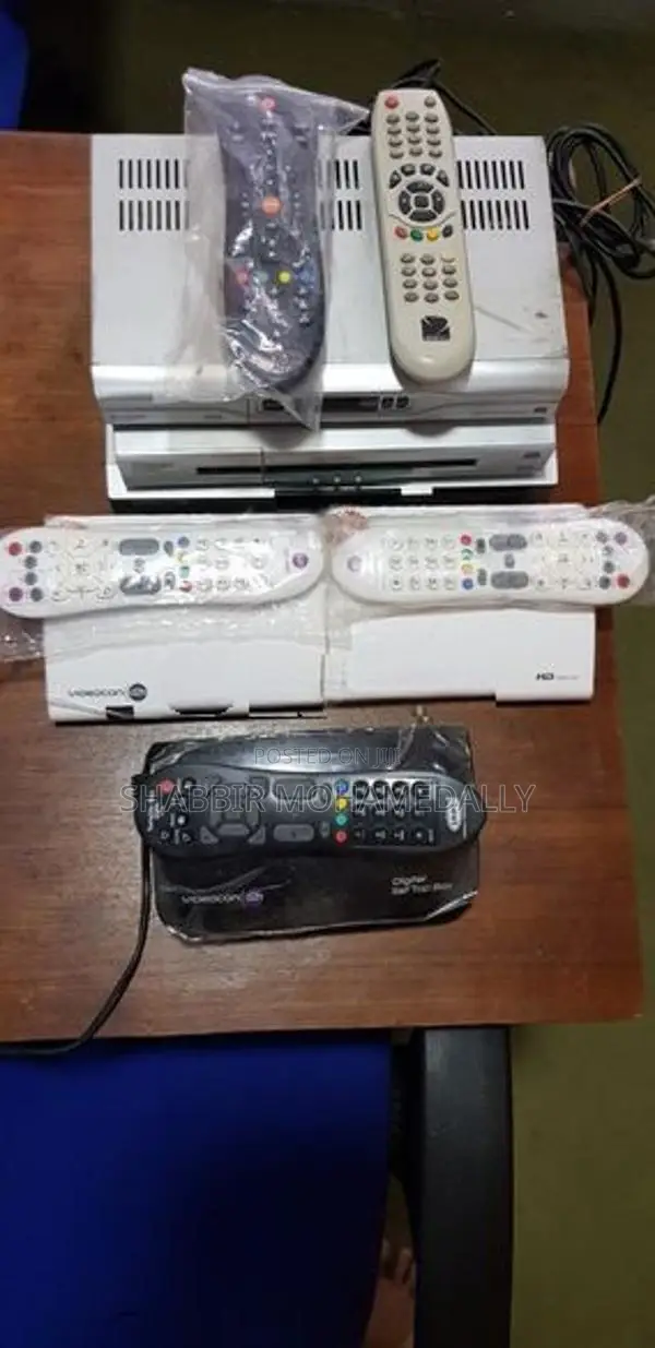 COMPLETE TV, SATELLITE With MEDIA COLLECTION LOT
