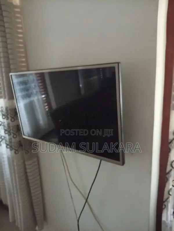 LG LED TV 32"