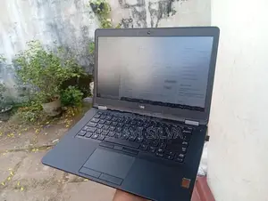 Dell Laptop 1tb Ssd, 8gb Ram, 520 HD Intel Graphics, Core i5 6th Gen