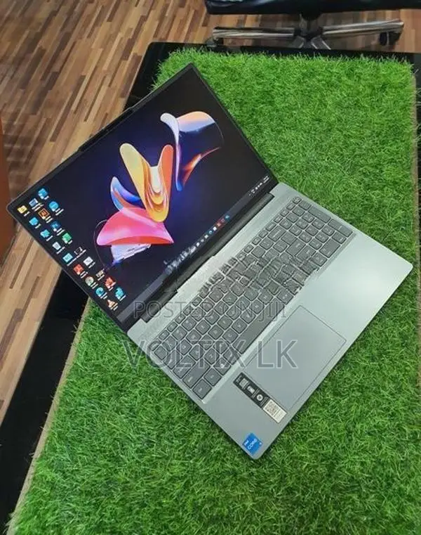 i5 13TH GEN H PROCESSOR 2.10GHZ 8GB RAM DDR 5 512GB NVME